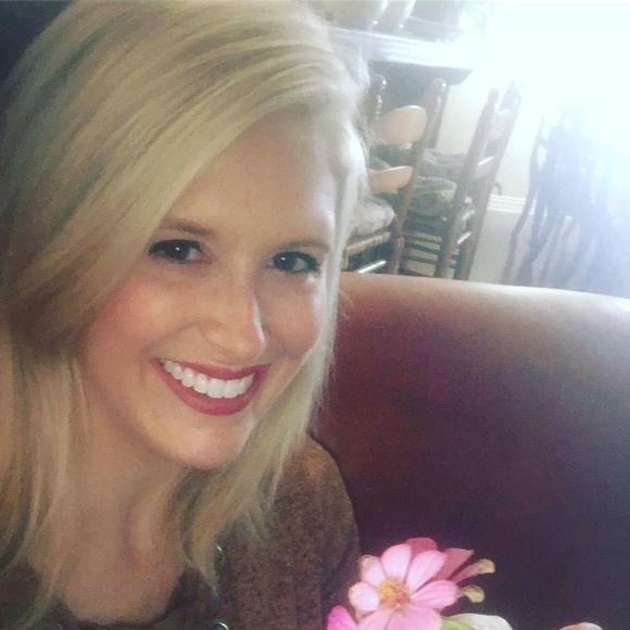 Meet your Posher, Molly - Picture 1 of 1